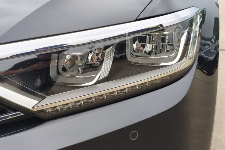 Used Volkswagen Magotan 2018 330TSI DSG Luxury Model Left Front Headlight