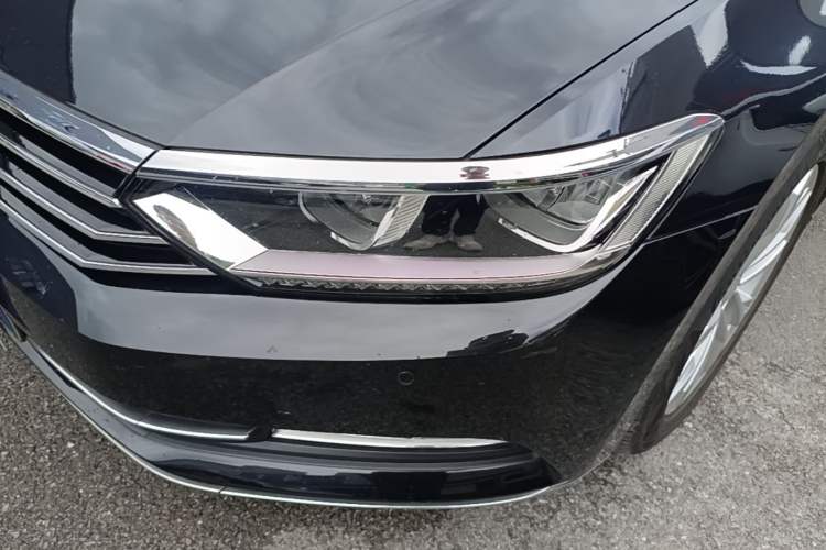 Used Volkswagen Magotan 2018 330TSI DSG Luxury Model Left Front Headlight
