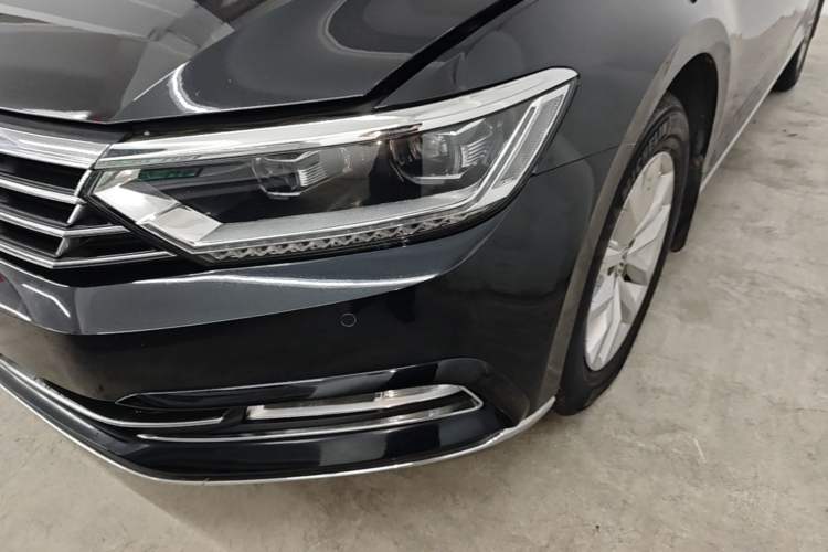 Used Volkswagen Magotan 2018 280TSI DSG Comfort Model Left Front Headlight