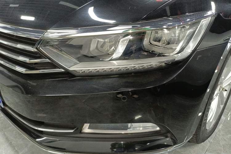 Used Volkswagen Magotan 2018 Facelift 380TSI DSG Luxury Version Left Front Headlight