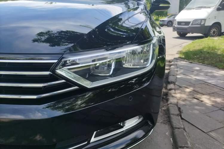 Used Volkswagen Magotan 2018 330TSI DSG Advanced Model Left Front Headlight