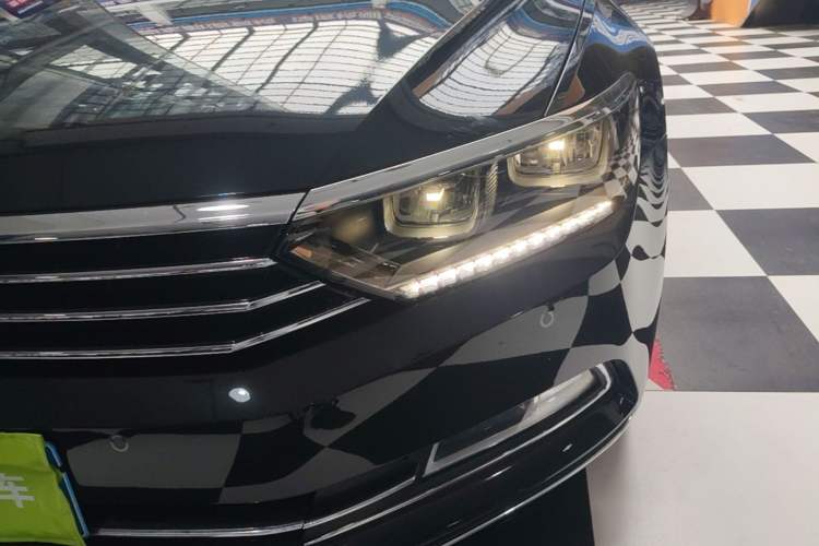 Used Volkswagen Magotan 2018 Facelift 330TSI DSG Luxury Model Left Front Headlight