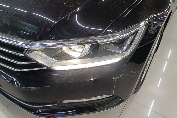 Used Volkswagen Magotan 2018 Facelift 330TSI DSG Luxury Model Left Front Headlight