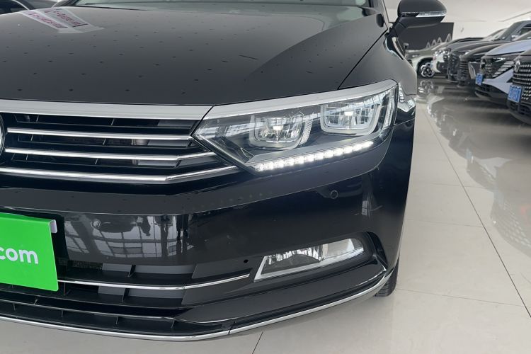 Used Volkswagen Magotan 2018 Facelift 330TSI DSG Luxury Model Left Front Headlight