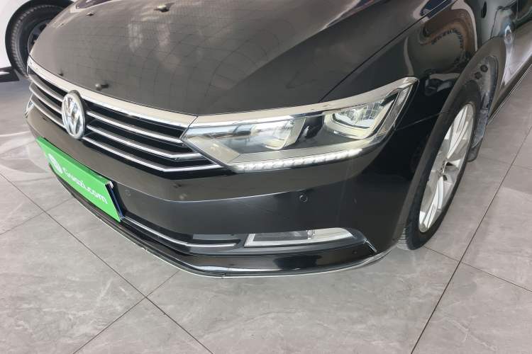 Used Volkswagen Magotan 2018 380TSI DSG Luxury Model Left Front Headlight