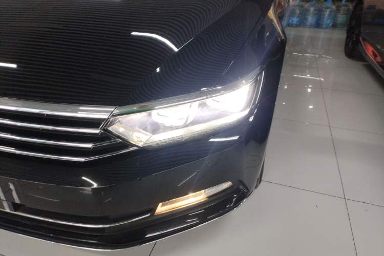 Used Volkswagen Magotan 2018 330TSI DSG Luxury Model Left Front Headlight