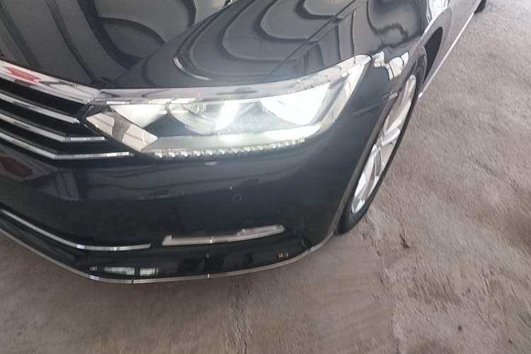 Used Volkswagen Magotan 2018 Facelift 330TSI DSG Luxury Model Left Front Headlight