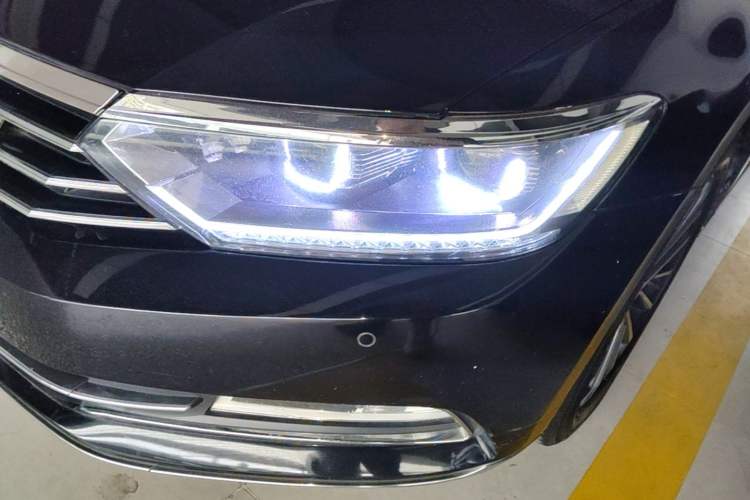 Used Volkswagen Magotan 2018 280TSI DSG Leading Model Left Front Headlight