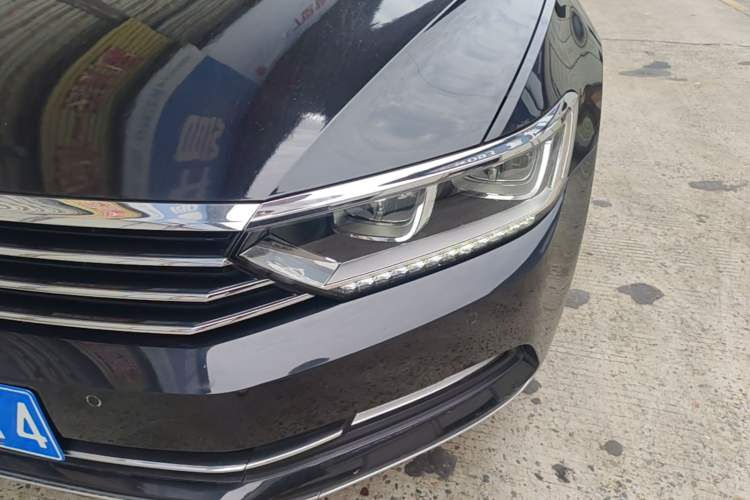 Used Volkswagen Magotan 2018 330TSI DSG Luxury Model Left Front Headlight