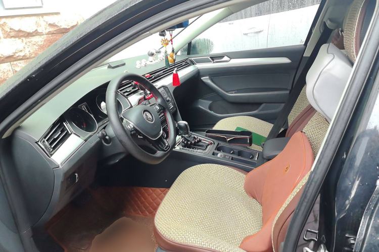 Used Volkswagen Magotan 2018 330TSI DSG Advanced Model Left Front Seat