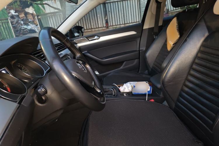 Used Volkswagen Magotan 2018 330TSI DSG Advanced Model Left Front Seat