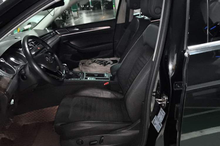 Used Volkswagen Magotan 2018 330TSI DSG Luxury Model Left Front Seat