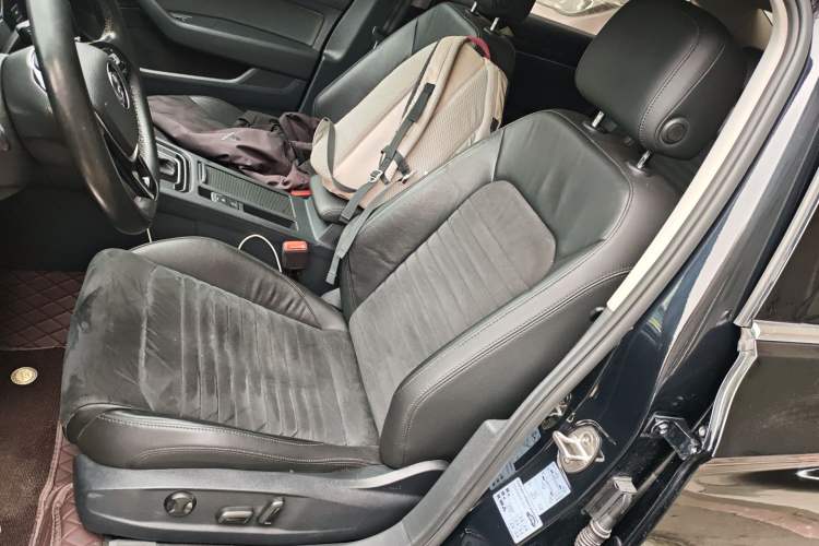 Used Volkswagen Magotan 2018 330TSI DSG Luxury Model Left Front Seat