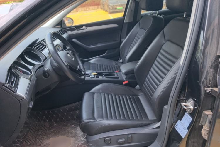 Used Volkswagen Magotan 2018 330TSI DSG Advanced Model Left Front Seat