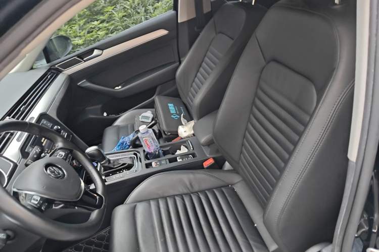 Used Volkswagen Magotan 2018 330TSI DSG Advanced Model Left Front Seat