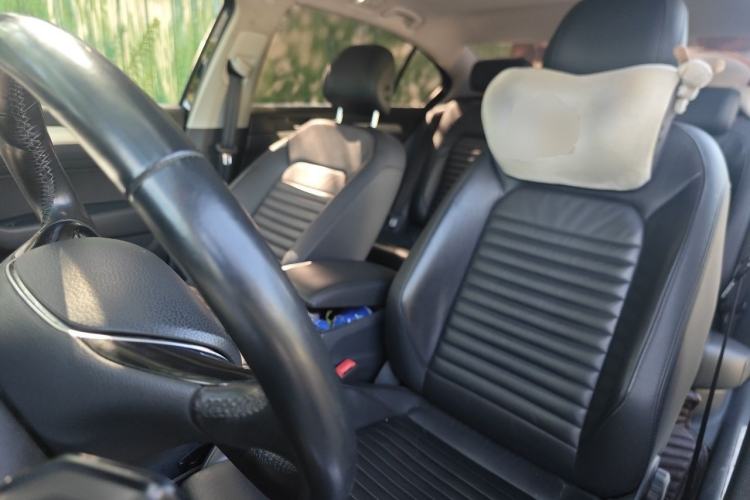 Used Volkswagen Magotan 2018 280TSI DSG Comfort Model Left Front Seat