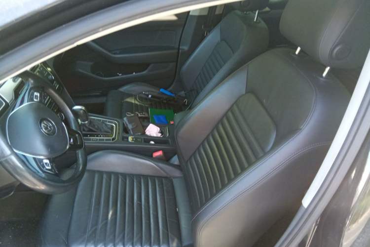 Used Volkswagen Magotan 2018 330TSI DSG Advanced Model Left Front Seat