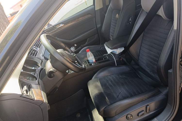 Used Volkswagen Magotan 2018 330TSI DSG Luxury Model Left Front Seat