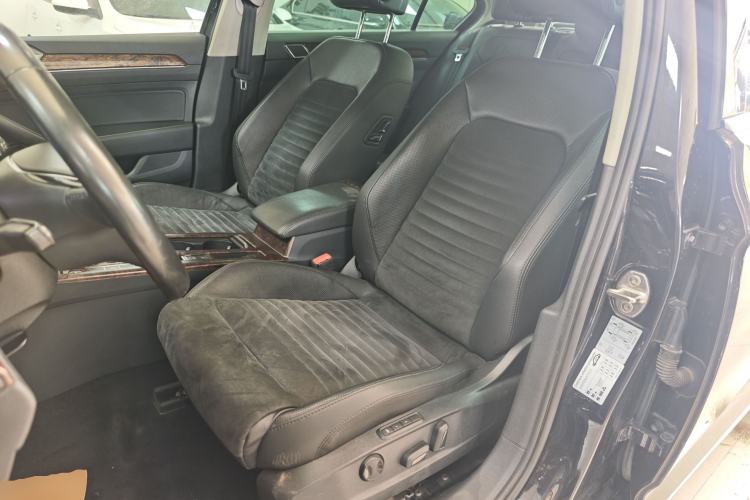 Used Volkswagen Magotan 2018 330TSI DSG Luxury Model Left Front Seat