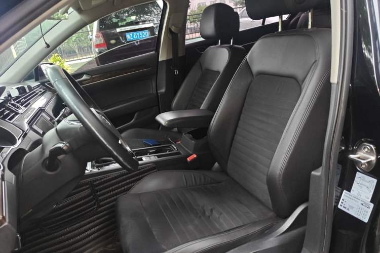 Used Volkswagen Magotan 2018 330TSI DSG Luxury Model Left Front Seat