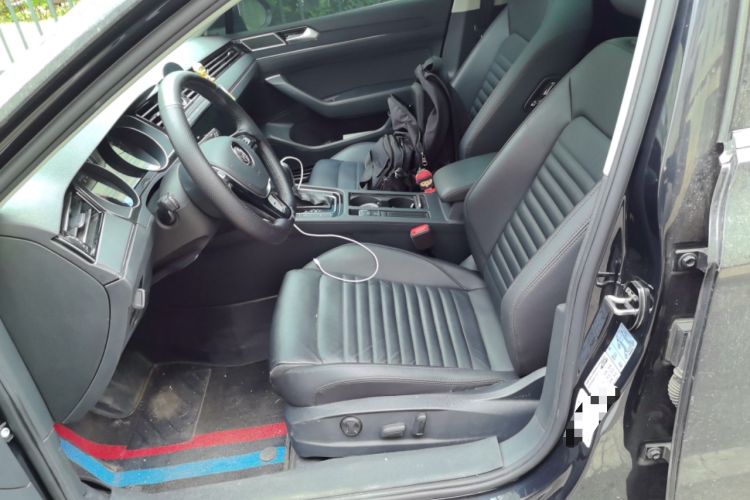 Used Volkswagen Magotan 2018 330TSI DSG Advanced Model Left Front Seat