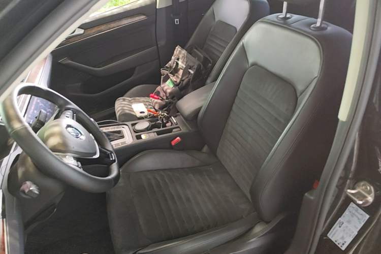 Used Volkswagen Magotan 2018 330TSI DSG Luxury Model Left Front Seat
