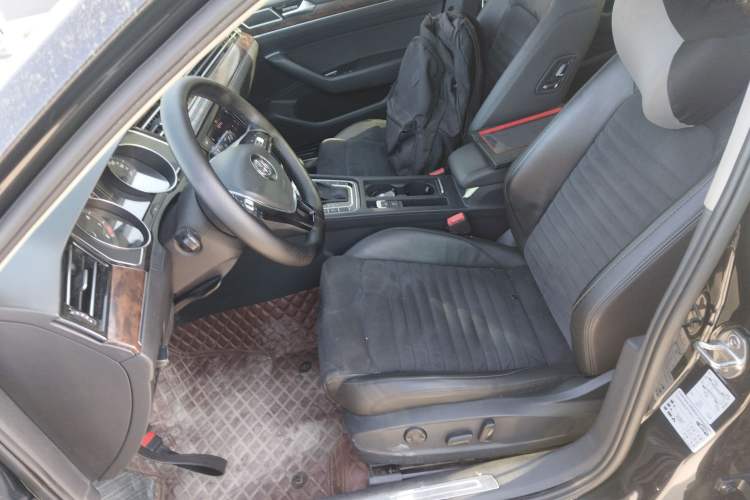 Used Volkswagen Magotan 2018 330TSI DSG Luxury Model Left Front Seat