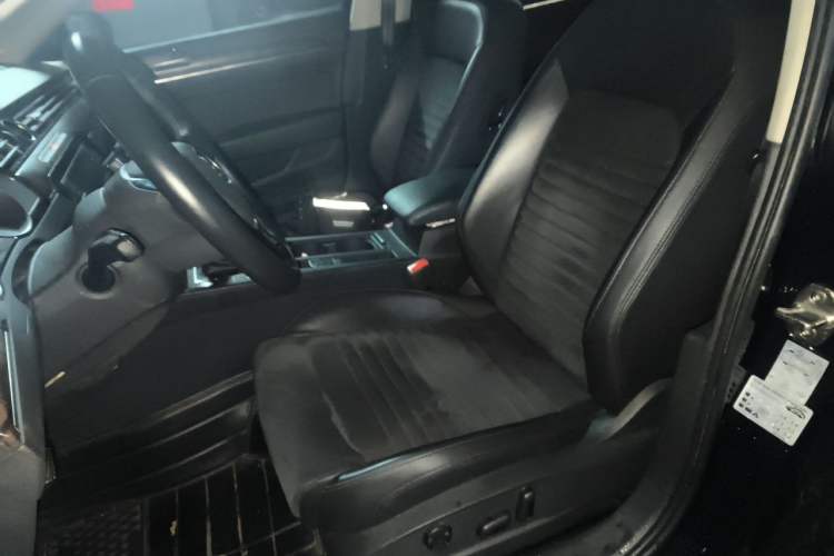 Used Volkswagen Magotan 2018 330TSI DSG Luxury Model Left Front Seat