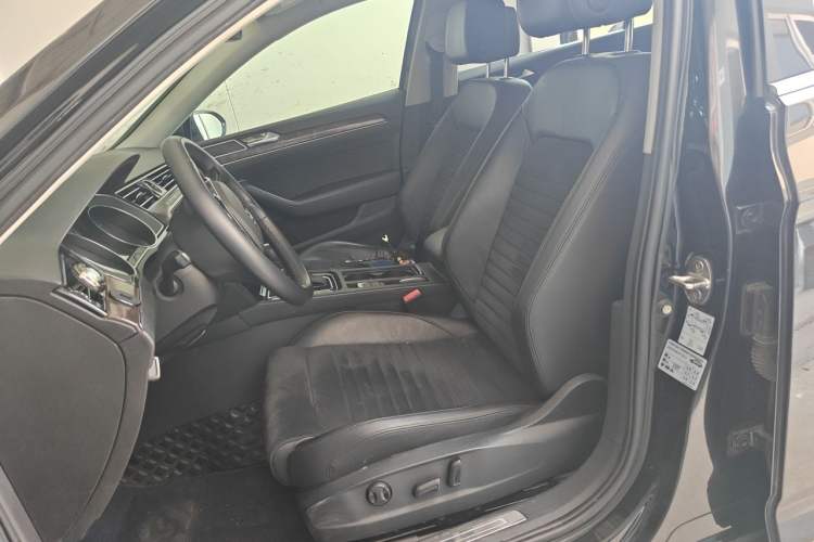 Used Volkswagen Magotan 2018 330TSI DSG Luxury Model Left Front Seat