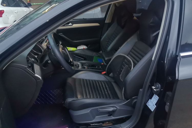 Used Volkswagen Magotan 2018 280TSI DSG Comfort Model Left Front Seat