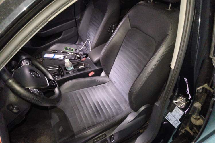 Used Volkswagen Magotan 2018 330TSI DSG Luxury Model Left Front Seat