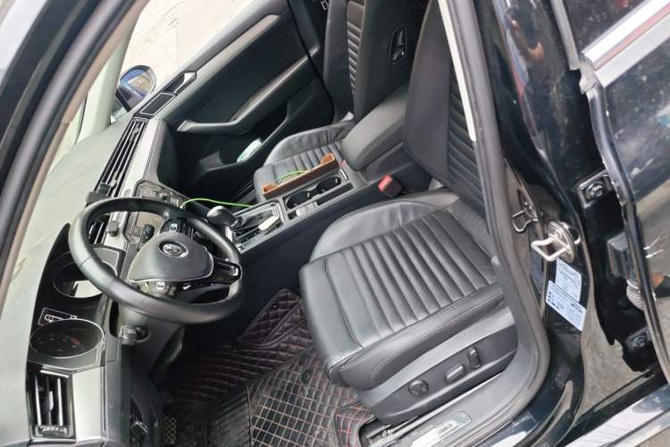 Used Volkswagen Magotan 2018 330TSI DSG Advanced Model Left Front Seat