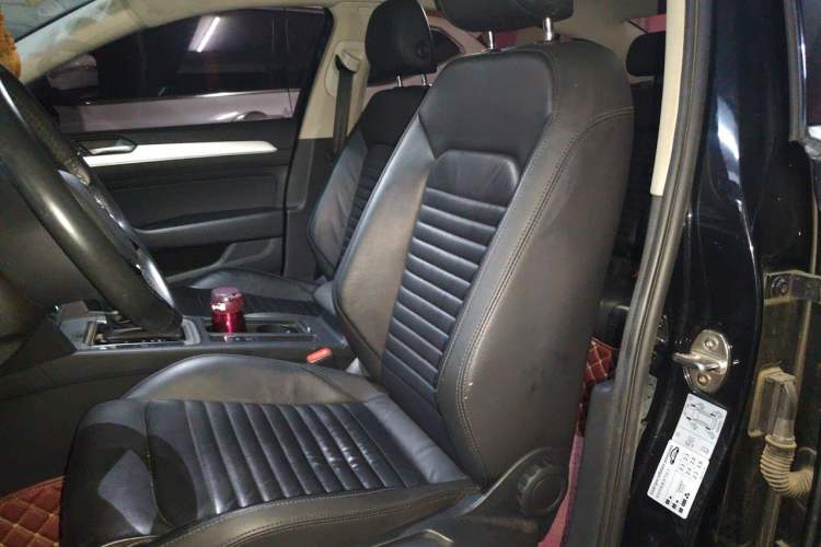 Used Volkswagen Magotan 2018 280TSI DSG Comfort Model Left Front Seat