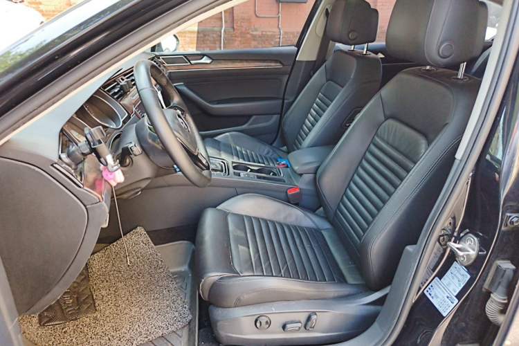 Used Volkswagen Magotan 2018 330TSI DSG Luxury Model Left Front Seat