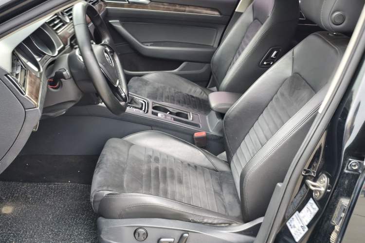 Used Volkswagen Magotan 2018 330TSI DSG Luxury Model Left Front Seat