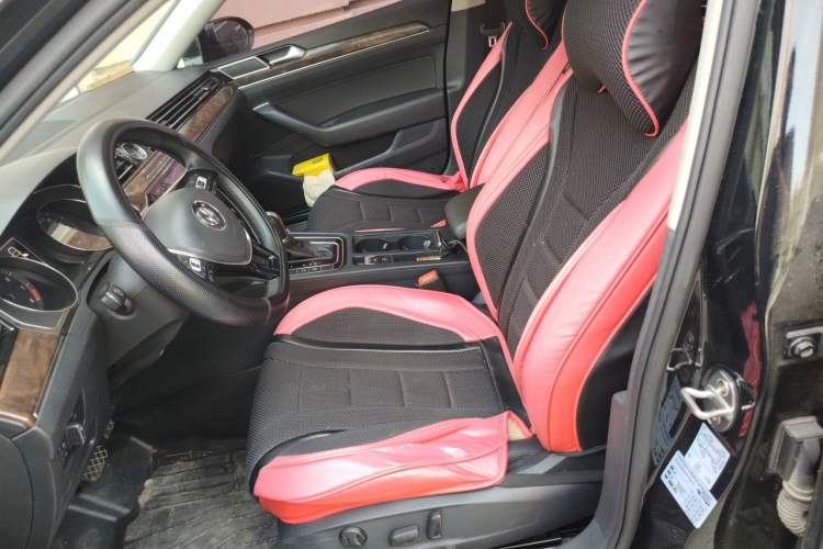 Used Volkswagen Magotan 2018 330TSI DSG Luxury Model Left Front Seat