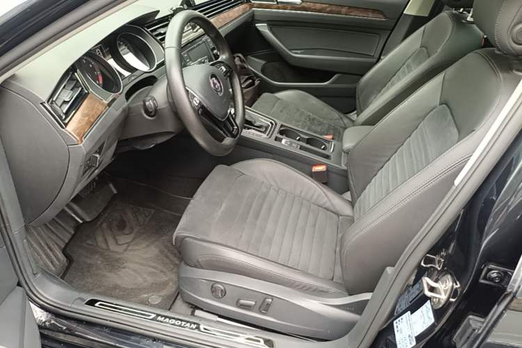 Used Volkswagen Magotan 2018 330TSI DSG Luxury Model Left Front Seat