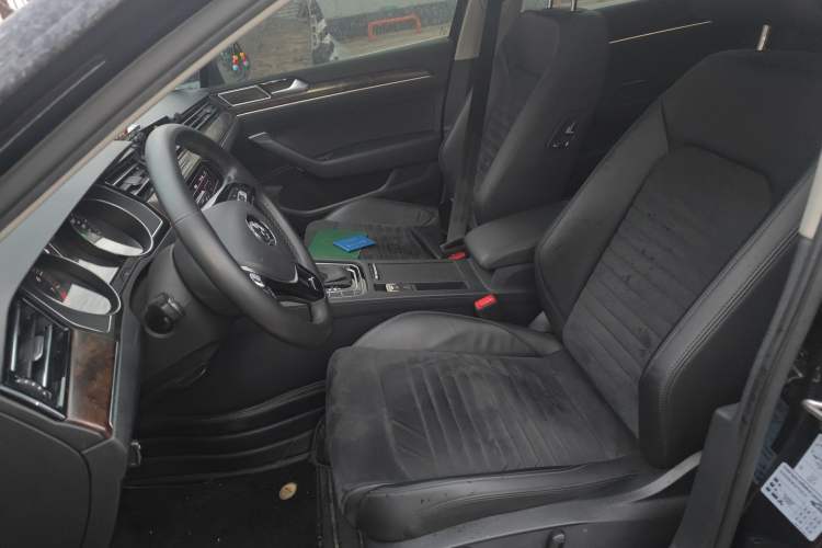 Used Volkswagen Magotan 2018 330TSI DSG Luxury Model Left Front Seat