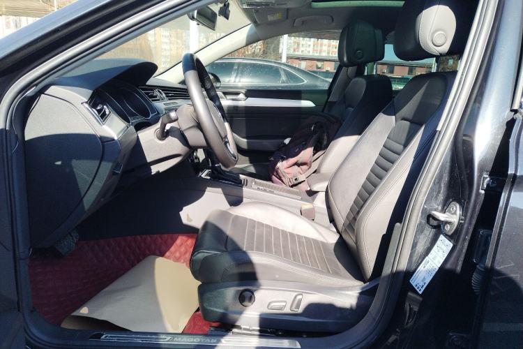 Used Volkswagen Magotan 2018 280TSI DSG Leading Model Left Front Seat
