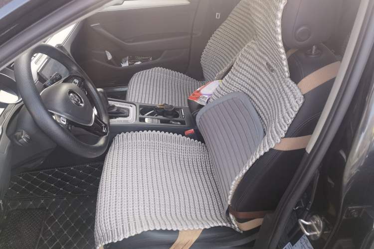 Used Volkswagen Magotan 2018 330TSI DSG Advanced Model Left Front Seat