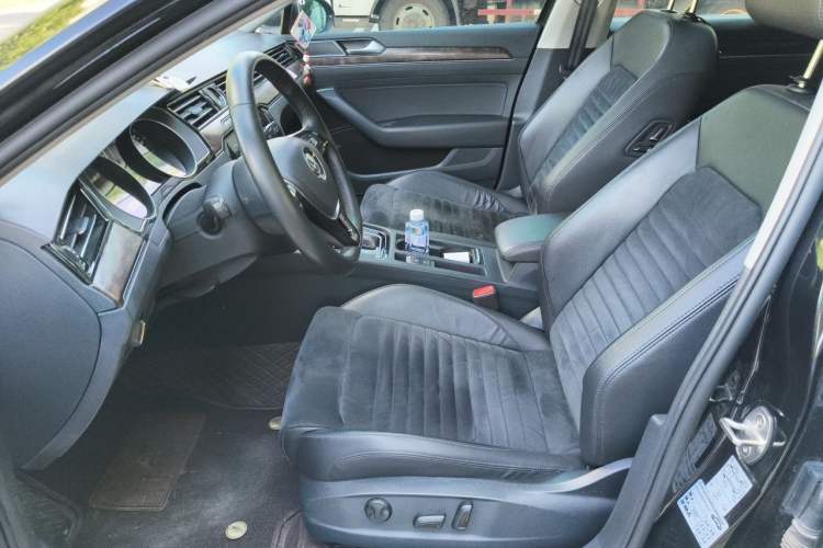 Used Volkswagen Magotan 2018 330TSI DSG Luxury Model Left Front Seat