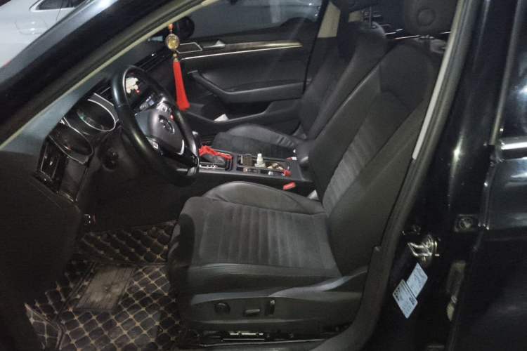 Used Volkswagen Magotan 2018 330TSI DSG Luxury Model Left Front Seat