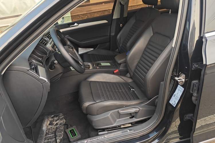 Used Volkswagen Magotan 2018 280TSI DSG Comfort Model Left Front Seat