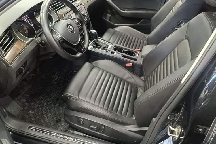 Used Volkswagen Magotan 2018 Facelift 380TSI DSG Luxury Version Left Front Seat