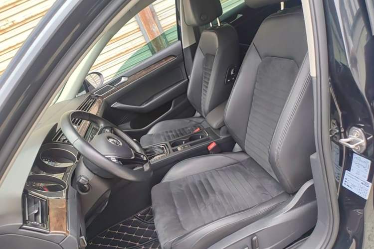 Used Volkswagen Magotan 2018 330TSI DSG Luxury Model Left Front Seat
