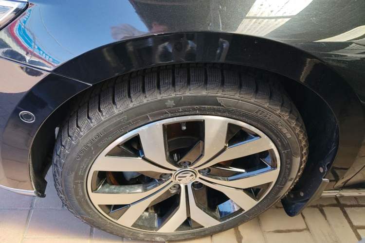 Used Volkswagen Magotan 2018 330TSI DSG Luxury Model Left Front Wheel Hub