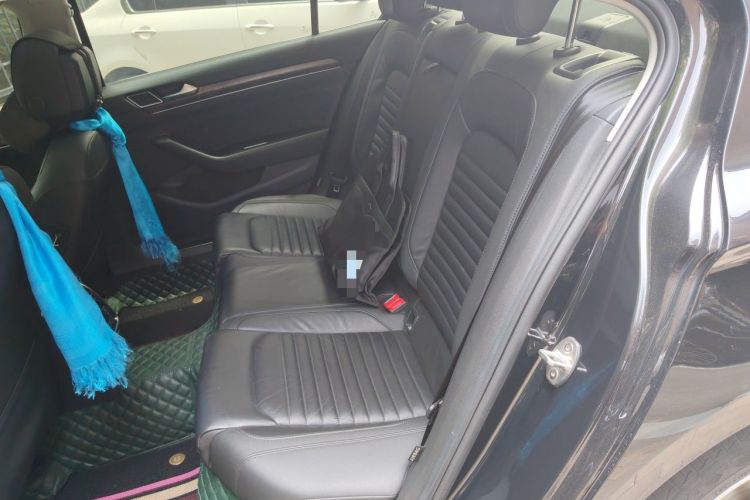 Used Volkswagen Magotan 2018 380TSI DSG Luxury Model Left Rear Seat