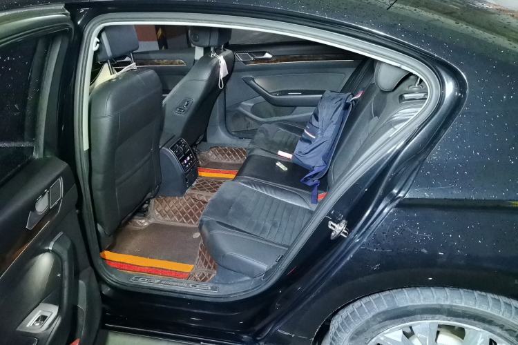 Used Volkswagen Magotan 2018 330TSI DSG Luxury Model Left Rear Seat