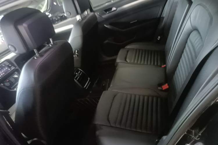 Used Volkswagen Magotan 2018 280TSI DSG Leading Model Left Rear Seat