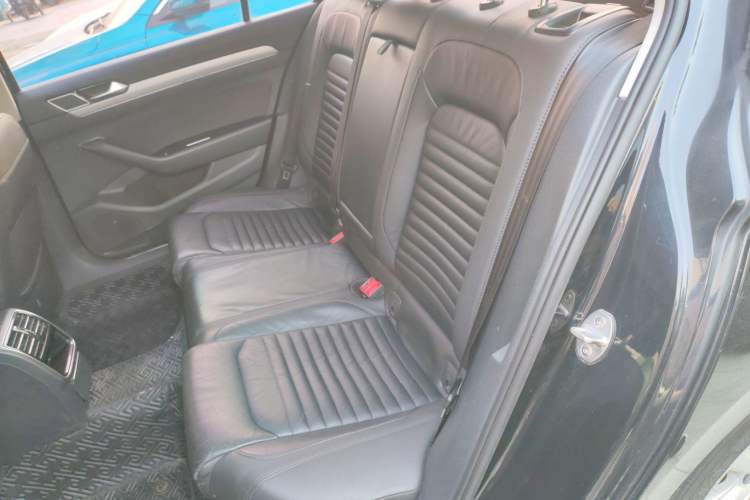 Used Volkswagen Magotan 2018 330TSI DSG Advanced Model Left Rear Seat